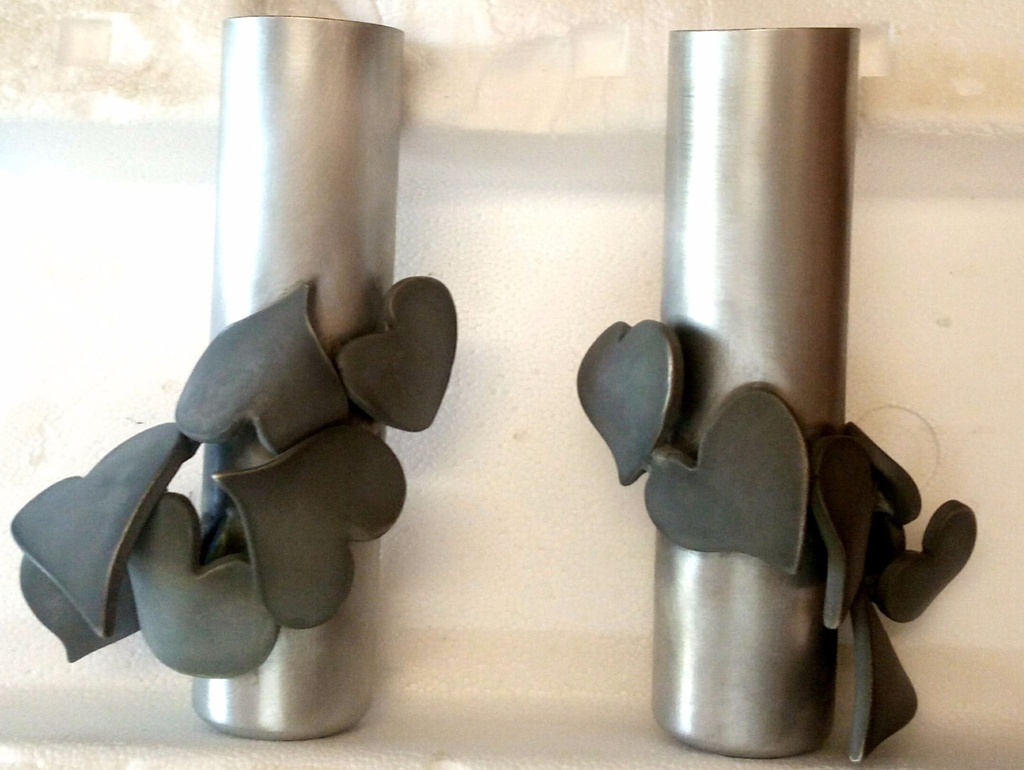 Dos Búcaros Corazónes